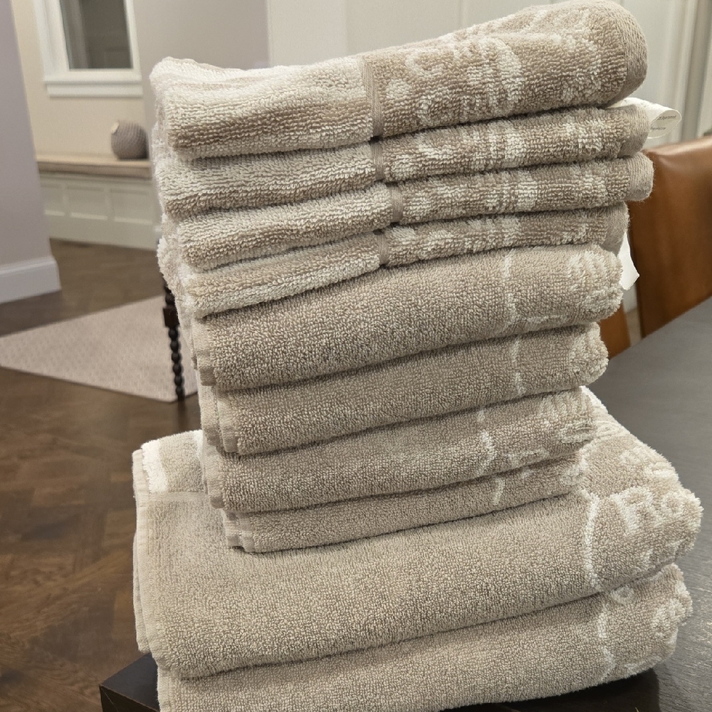 Elegant Cream Bath Towel Set